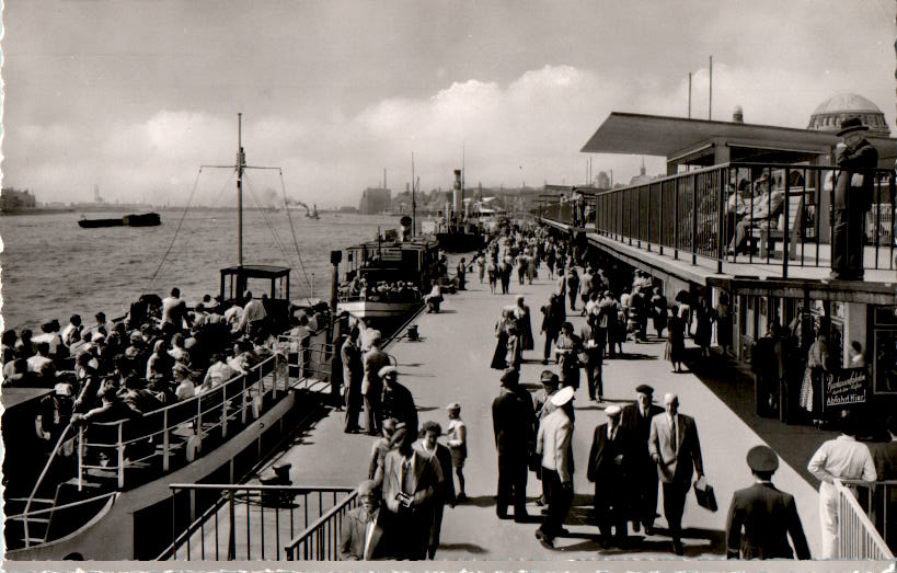 hamburg, st. pauli landungsbrücken, 1957