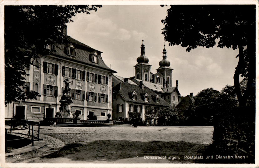 donaueschingen, postplatz und dianabrunnen