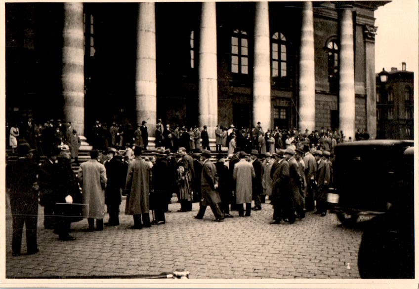 photola münchen, herren mit hüten