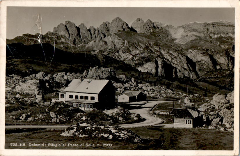 dolomiti, refugio al passo di sella, merano bolzano