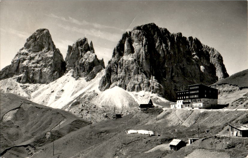 passo sella, albergo maria flora