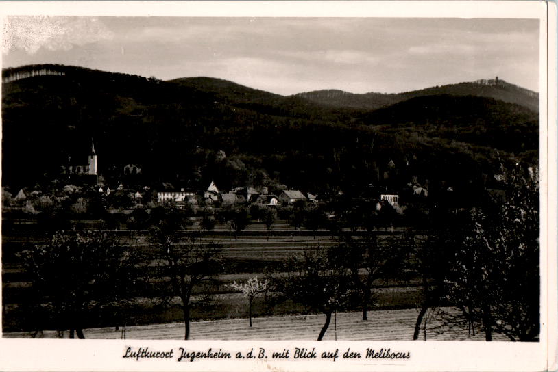 jugenheim mit blick auf den melibocus