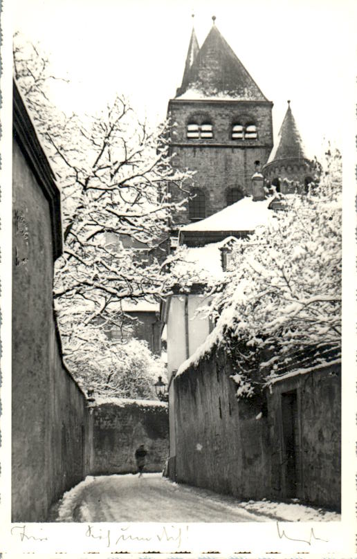 turm, stadtmauer? kloster?