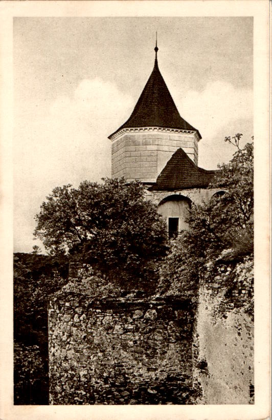 rosenburg, brustwehr und hungerturm