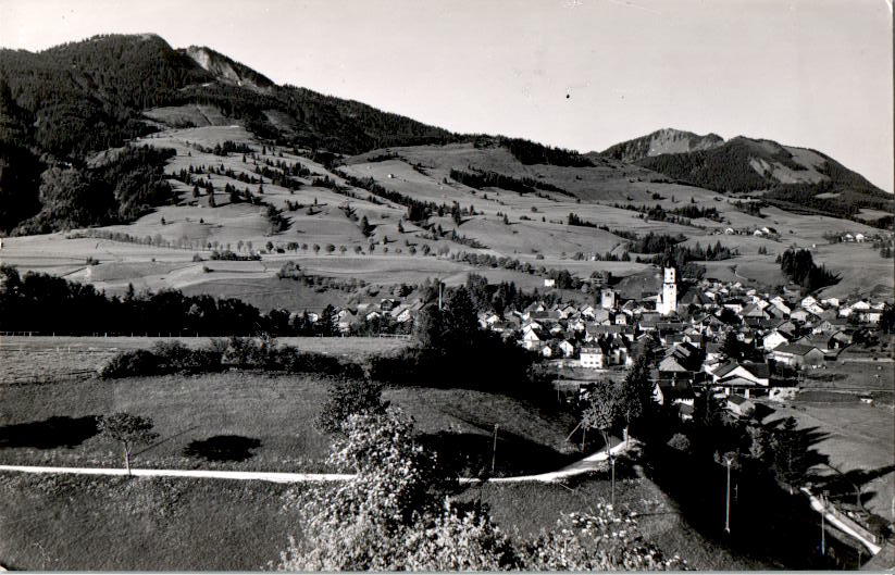 nesselwang mit edelsberg und alpspitze