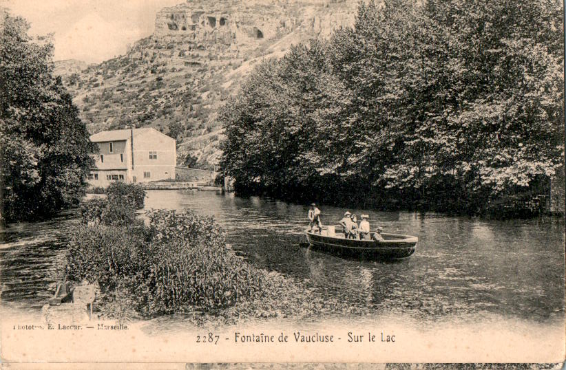 vaucluse, sur le lac