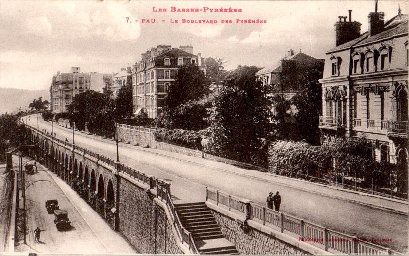 pau, le boulevard des pyrenees