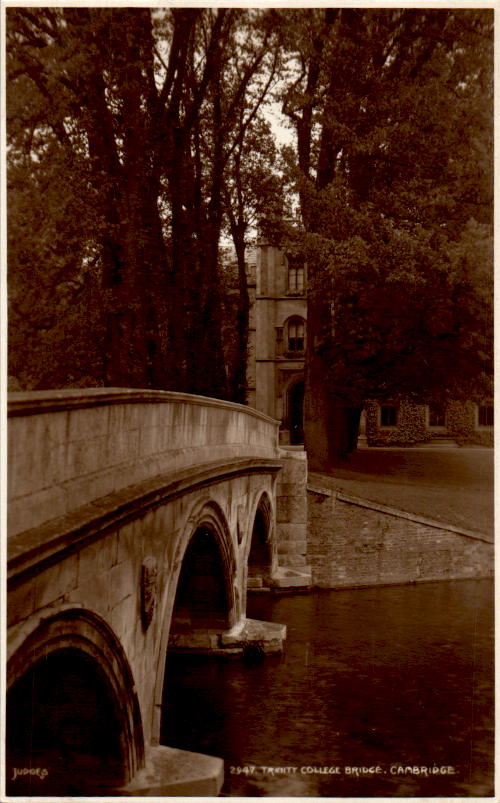 trinity college bridge, cambridge