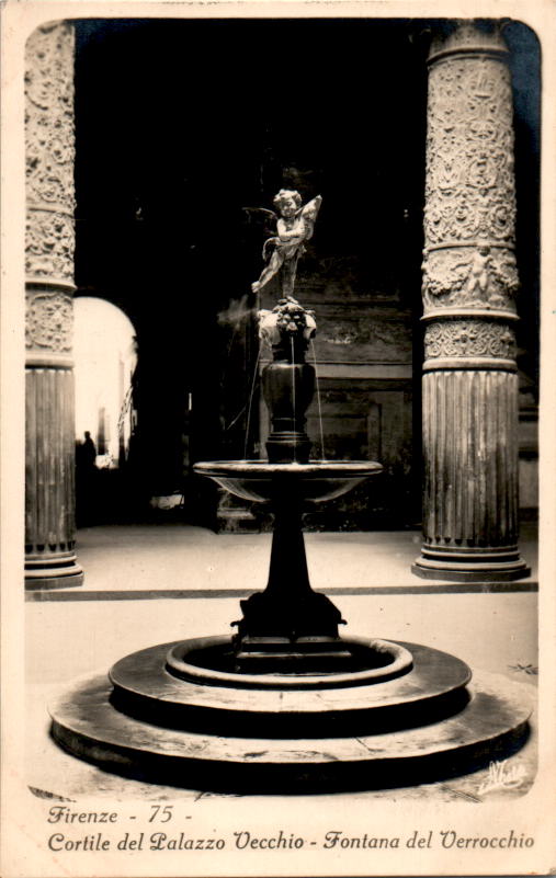 firenze, cortile del palazzo vecchio