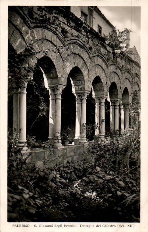 palermo, s. giovanni degli eremiti, dettaglio del chiostro