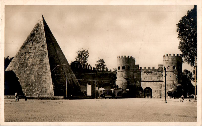 roma, piramide di caio cestio