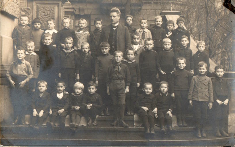 photograph heinemann, stuttgart, alte foto pk, mann mit kindern