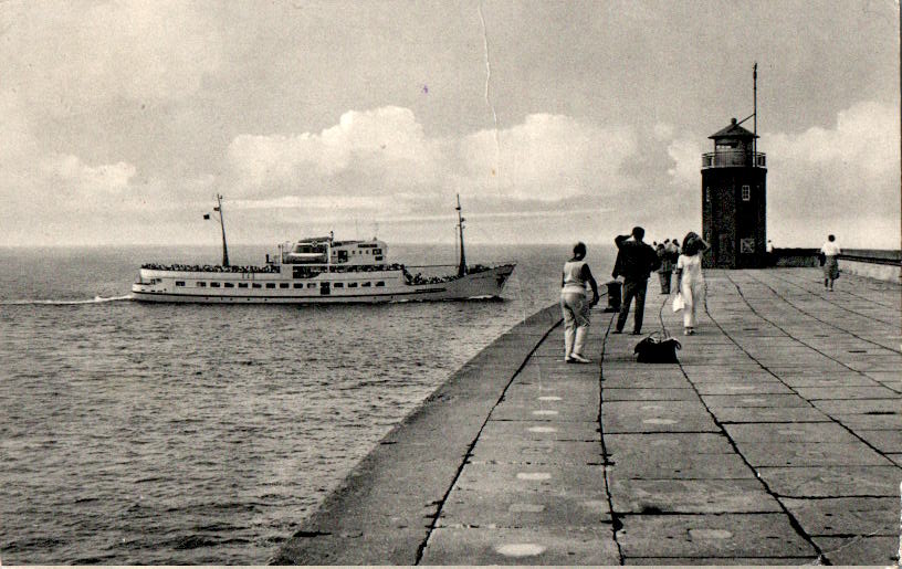 büsum, mole mit helgoland-schiff