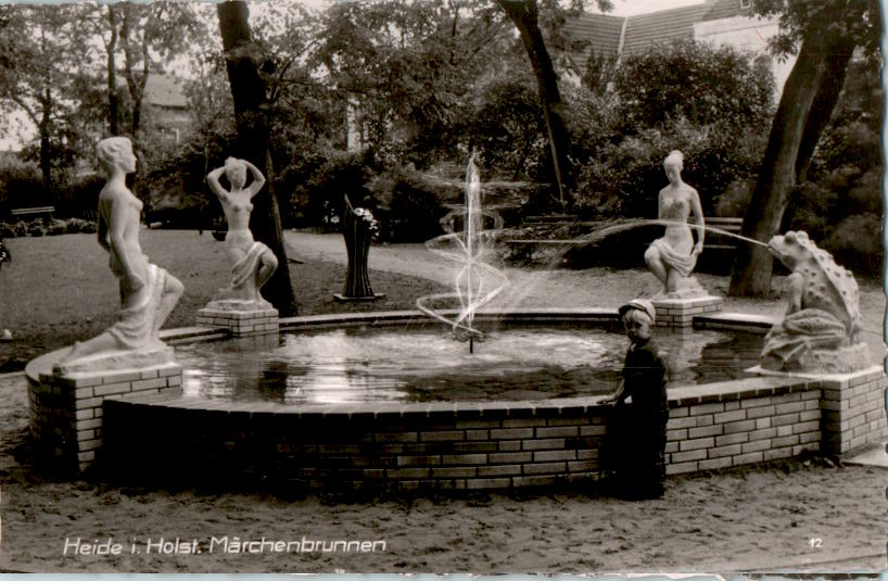 heide i. holst., märchenbrunnen