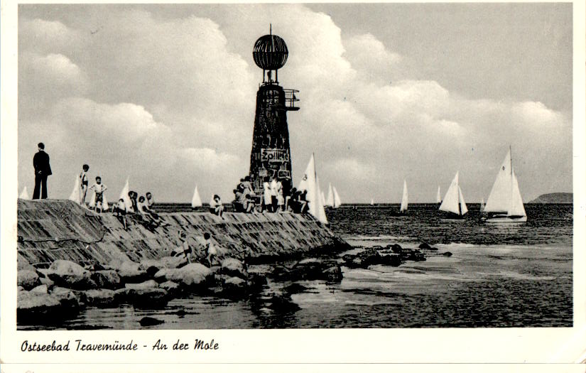 travemünde, an der mole