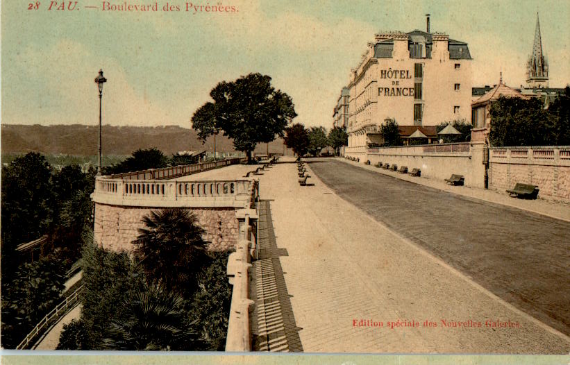 pau, boulevard des pyrenees, hotel de france