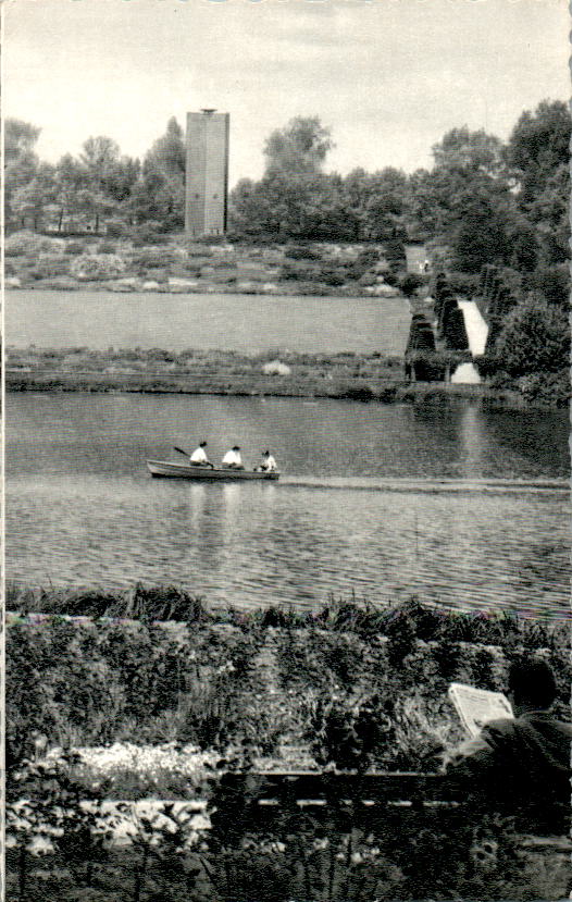 gelsenkirchen-buer, berger see mit ehrenmal