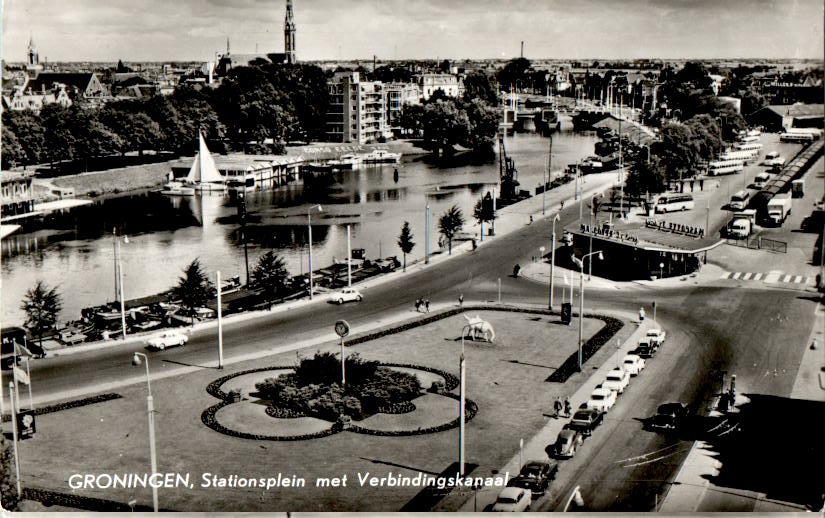 groningen, stationsplein