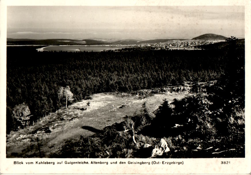 blick vom kahleberg auf galgenteiche, altenberg und den geisingberg, erzgebirge