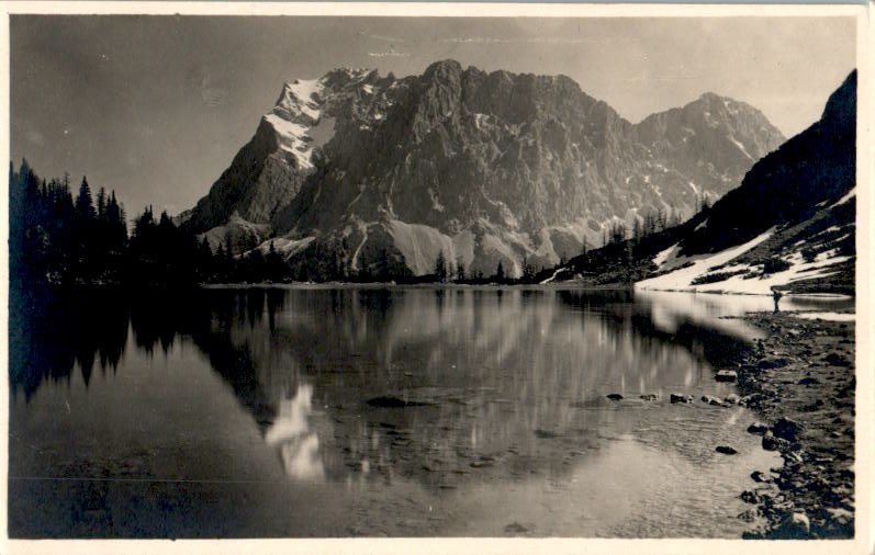 seebensee mit zugspitze