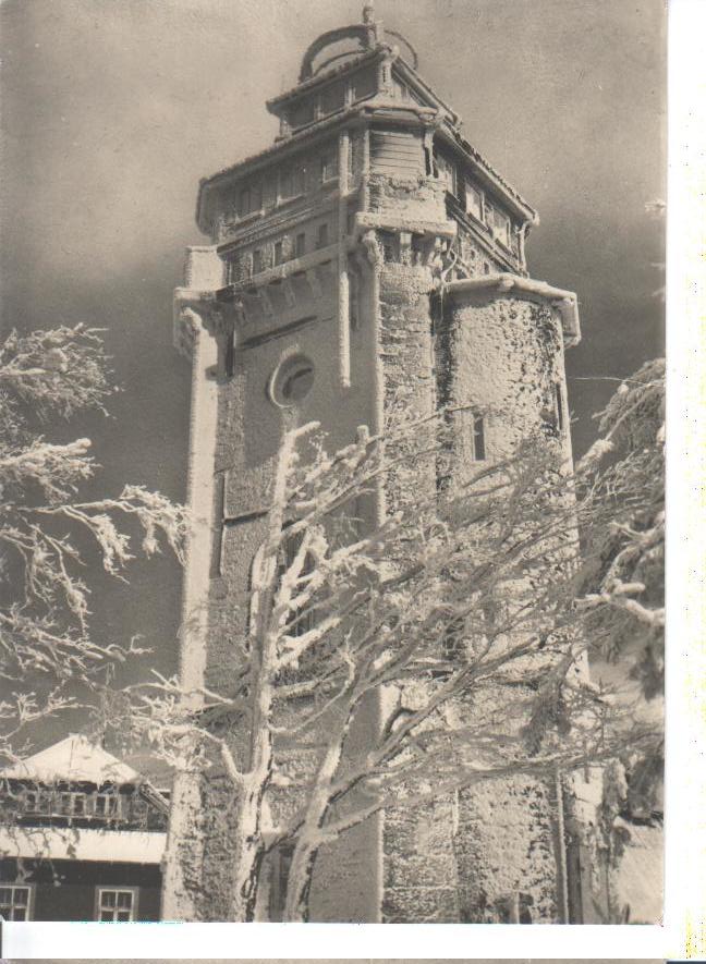 aussichtsturm auersberg im winter