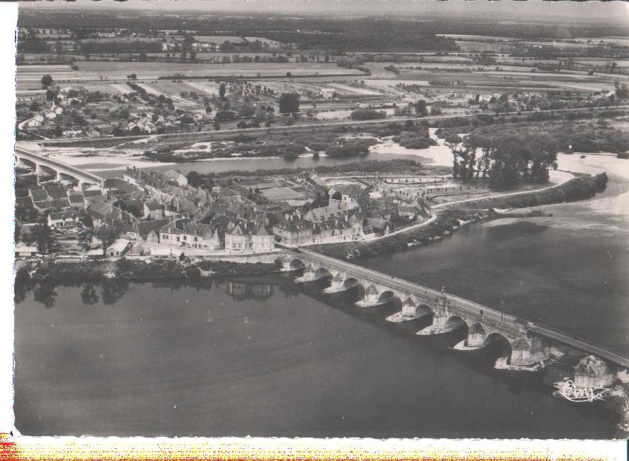 la charite-sur-loire, vue du faubourg