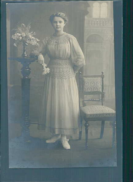 h.e. theiler, offenbach, foto dame m. blumen