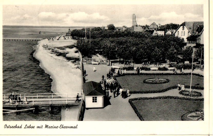 ostseebad laboe mit marine-ehrenmal