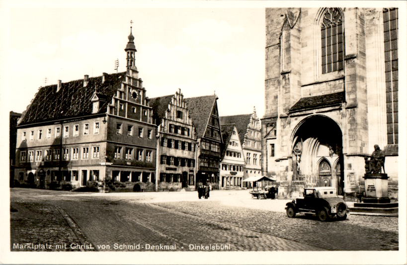 marktplatz dinkelsbühl mit schmid denkmal