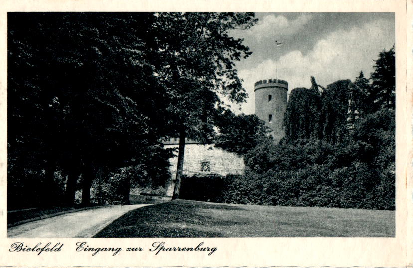 bielefeld, eingang zur sparrenburg