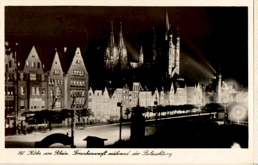 köln am rhein, frankenwerft bei beleuchtung